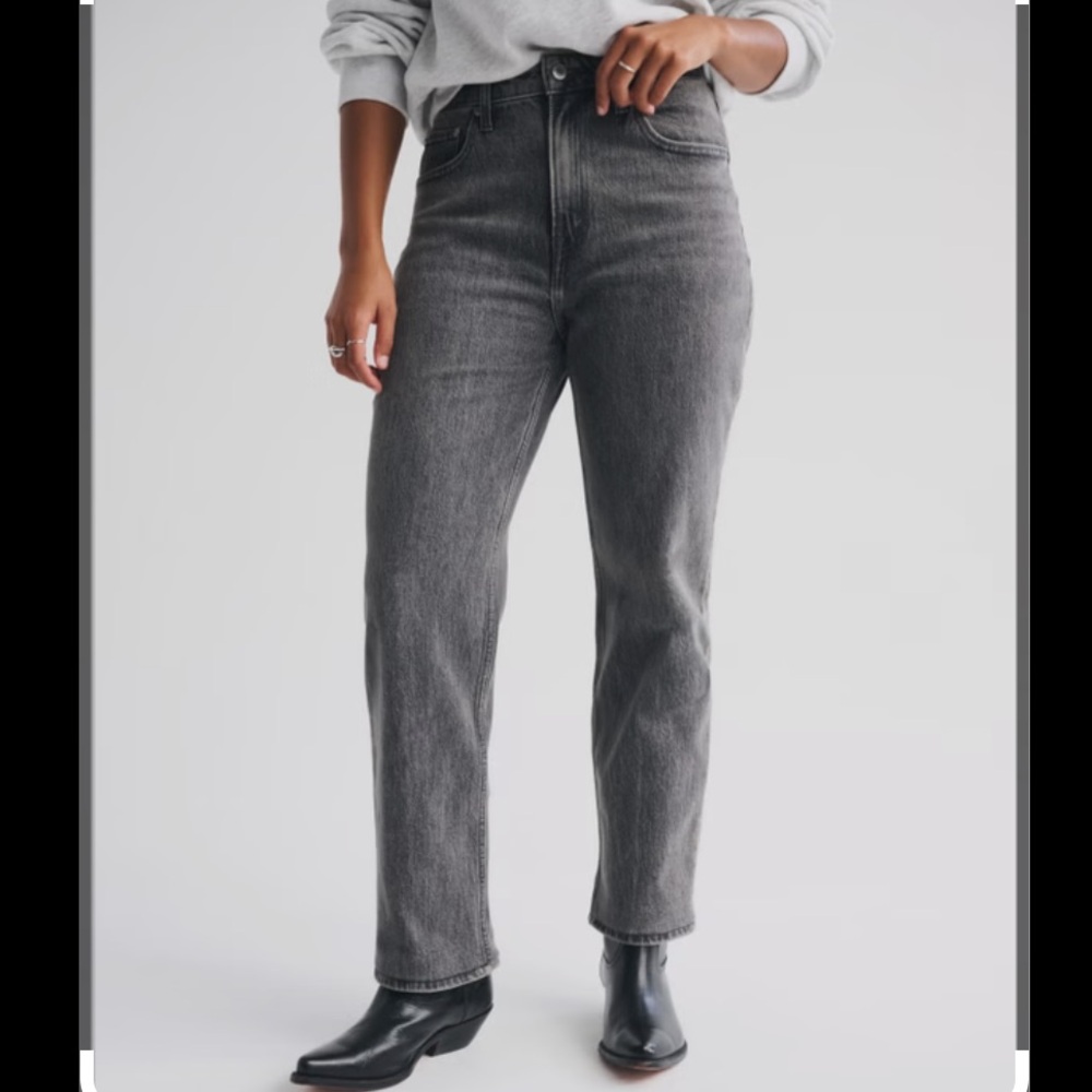 Abercrombie & Fitch Curve Love High Rise Women Dark Gray Vintage Straight Jeans